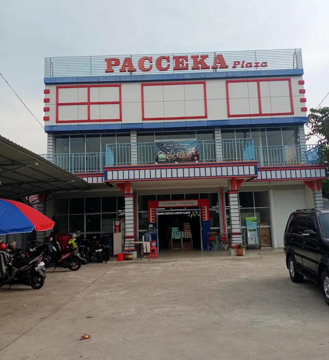 Pacekka Plaza